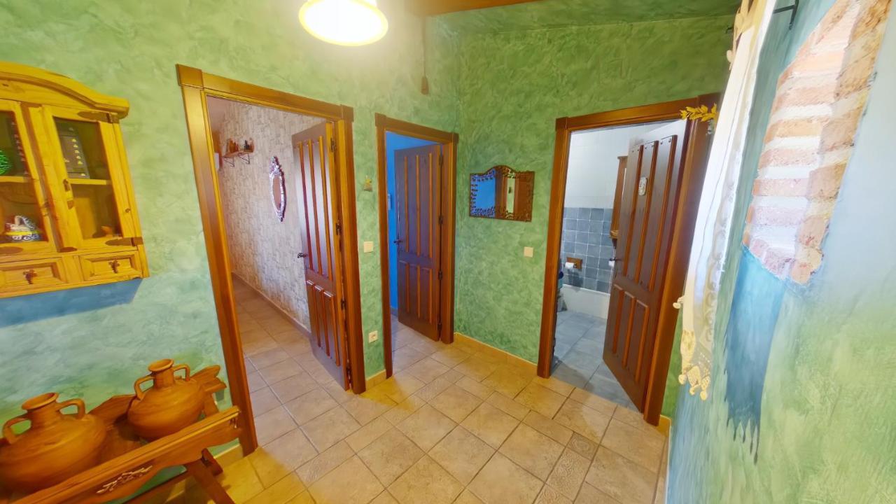 Ruralrut-El Tiemblo Wifi, Cabina De Hidromasaje, Aire Acondicionado Y A Pocos Metros De Zonas De Bano Naturales Luaran gambar